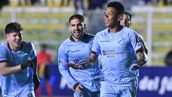 Bolívar es el nuevo puntero del campeonato tras vencer por goleada a ABB