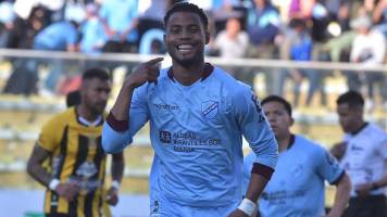 Bolívar se adueña del clásico paceño en la cancha y en las tribunas del Siles