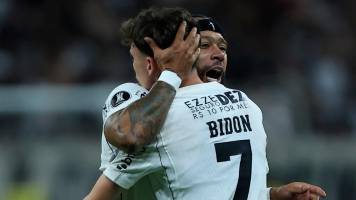 Corinthians se anota en cuartos de final tras eliminar a Central de Di María