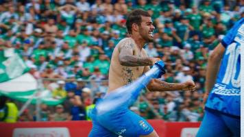 Blooming vence a Oriente con remontada y estira su racha a 1.134 días sin perder en el clásico