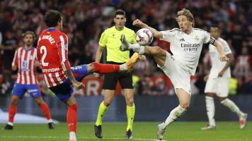 Ángel Correa evita el triunfo del Real Madrid ante el Atlético en un derbi accidentado