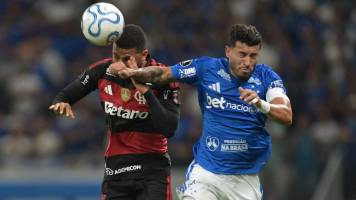 Cruzeiro y Flamengo empatan y dejan abierta la eliminatoria entre brasileños
