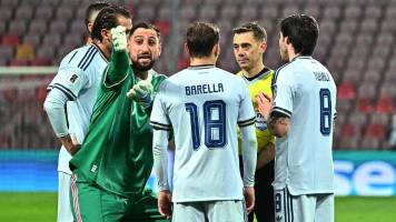 Ministro de Deportes pide dimisión del presidente del Calcio tras fracaso de Italia