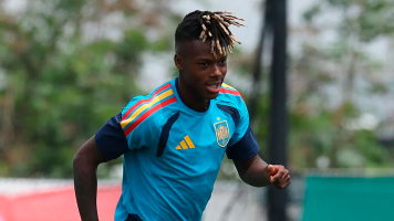 España entrena en Dallas a la espera de la recuperación de Nico Williams