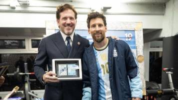El presidente de la Conmebol desafía a Leo Messi a jugar la Copa Libertadores