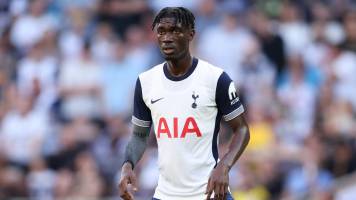 Tottenham suspende un partido a Bissouma luego de un polémico vídeo