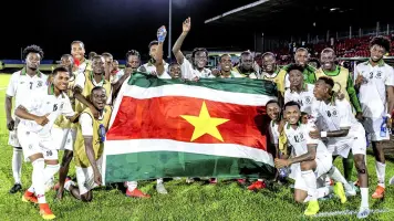 Federación de Surinam se expone a sanción FIFA por conflicto dirigencial