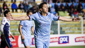 Bolívar vence a GV San José con susto y estira su liderato en la Copa Paceña