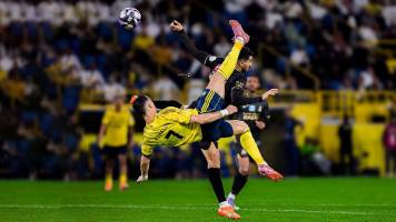 Video: Cristiano marca un golazo de chilena para llegar a los 954 tantos
