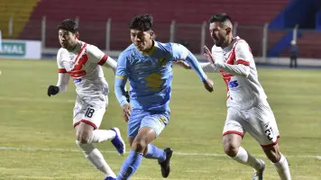 Nacional estira el mal momento de Bolívar con una goleada en Potosí