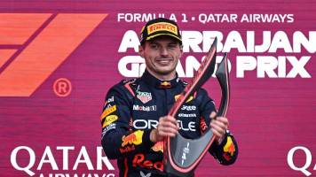 Verstappen impone su ley en el Gran Premio de Azerbaiyán tras retiro de Piastri