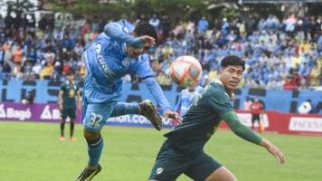 Bolívar queda bien parado para la revancha tras igualar con Blooming en un duelo ‘caliente’