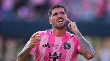 Inter Miami ejerce opción de compra sobre De Paul y negocia con Luis Suárez