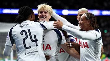 Un error del portero Luiz Júnior sentencia al Villarreal ante el Tottenham