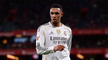 Real Madrid pierde a Alexander-Arnold por dos meses tras lesión muscular