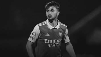 Exjugador del Arsenal fallece tras sufrir una grave lesión cerebral en partido de fútbol
