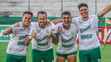 Oriente vuelve a festejar tras vencer a Aurora con una goleada en Montero