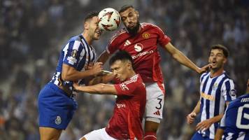 Manchester United evita un nuevo papelón tras empatar ante el Porto