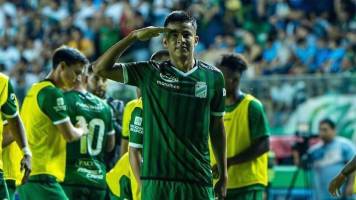 Oriente pierde tres puntos por incumplimiento de pago con Hugo Rojas