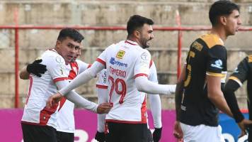 Always se mantiene firme en la cima tras vencer por goleada a Totora Real Oruro