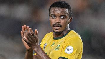 Sudáfrica pierde puntos por alineación indebida y peligra su pase al Mundial