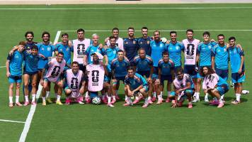España y Uruguay se estrenan este lunes en la fiesta más importante del fútbol mundial