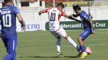 FC Universitario y GV San José se frenan en la tabla con un empate en Quillacollo