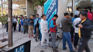 ‘Locura’ copera de los hinchas de Bolívar en Santa Cruz por duelo de Libertadores