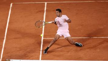 Dellien quedó eliminado de Roland Garros tras batallar ante Gael Monfils