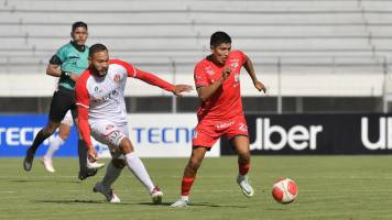 Real Santa Cruz suma su primer punto del torneo en su visita a FC Universitario