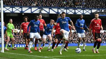 Ugarte rescata empate contra Everton y evita otra catástrofe del Manchester United