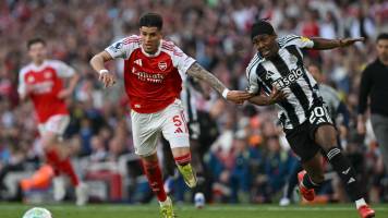 Arsenal recupera el liderato en la Premier League tras derrotar al Newcastle