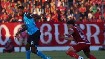 “Estamos en el lodo”: Platiní explota contra arbitraje y pone dudas sobre la FBF tras empate con Guabirá
