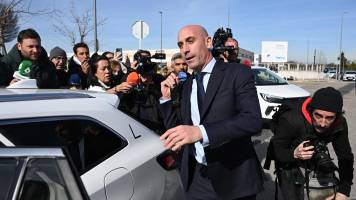 Luis Rubiales es condenado a pagar una multa económica por el beso no consentido a Jenni Hermoso