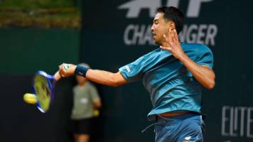 Hugo Dellien supera a Guto Miguel y se clasifica a las semifinales del Bolivia Open
