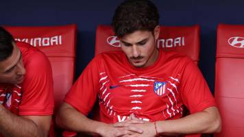 Atlético dice que Julián “comprenderá decisión” de no venderlo al Barcelona