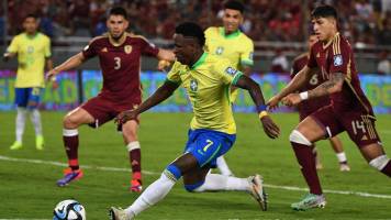 Video: De no creer el penal y el rebote que falló Vinicius ante la vinotinto