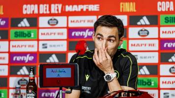 El árbitro de la final de la Copa del Rey denuncia entre lágrimas la presión de Real Madrid TV