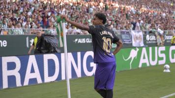 El Barça baila al Betis al ritmo de un sensacional Lamine Yamal