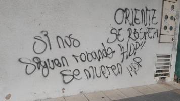 Tras polémica arbitral, pintan grafitis con palabras de amenaza en oficinas de la FBF