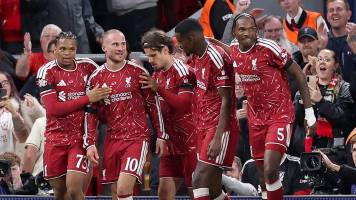 Liverpool cumple el trámite en casa y frena al Atlético de Madrid