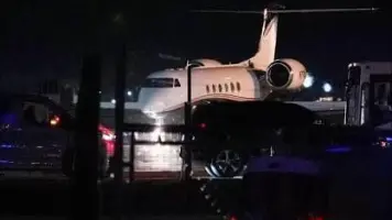 Lionel Messi arriba a Rosario para trasladarse al velatorio de su padre