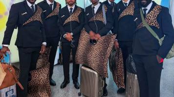La selección del Congo llega a la Copa del Mundo con exótica vestimenta 