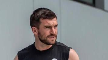 Tim Payne, el fenómeno de las redes sociales tuvo su primer partido desde que es famoso