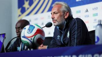 El DT Congo se enteró del fallecimiento de su padre en plena conferencia de prensa