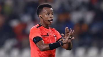El somalí Omar Artan, excluido del Mundial, arbitrará la Supercopa de Europa