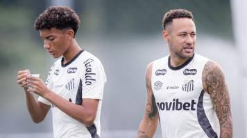 Neymar y Robinho Jr. liman asperezas tras escándalo de agresión en Brasil