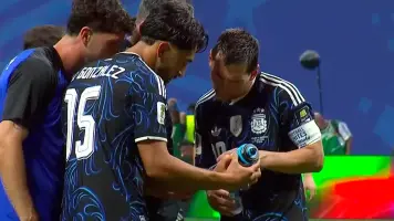 La ‘ayudita’ de Pickford para penales que nunca llegaron: Argentinos hallaron su botella con anotaciones