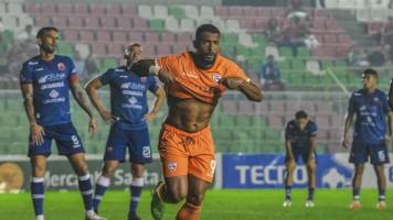 ¡Partidazo! Royal Pari y Guabirá dieron un show de goles en el reinicio del torneo boliviano