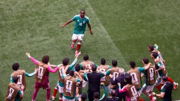 Video: Julián Quiñones hace historia tras anotar el primer gol del Mundial 2026